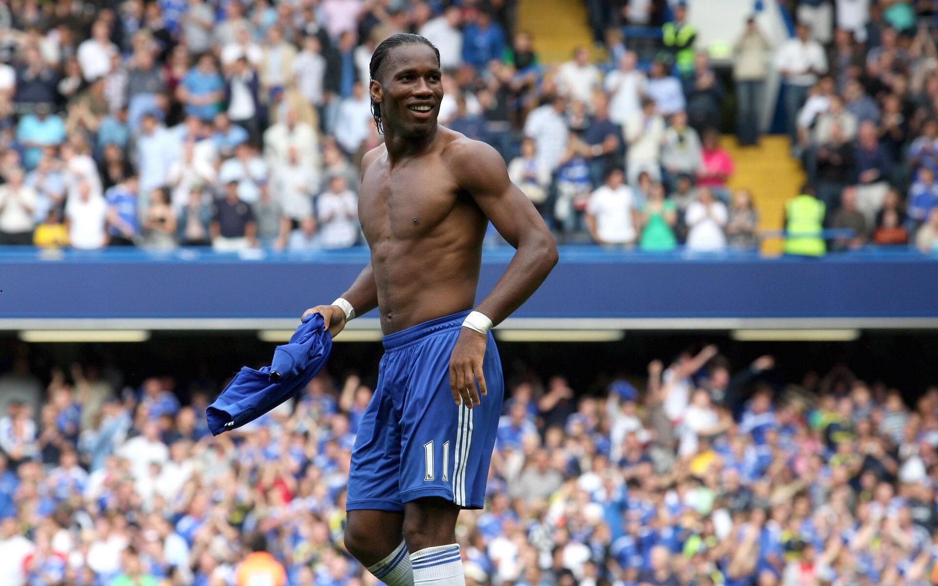 卡恩专访震撼足坛，直言拜仁无人能替穆勒，自曝酝酿复出引猜测