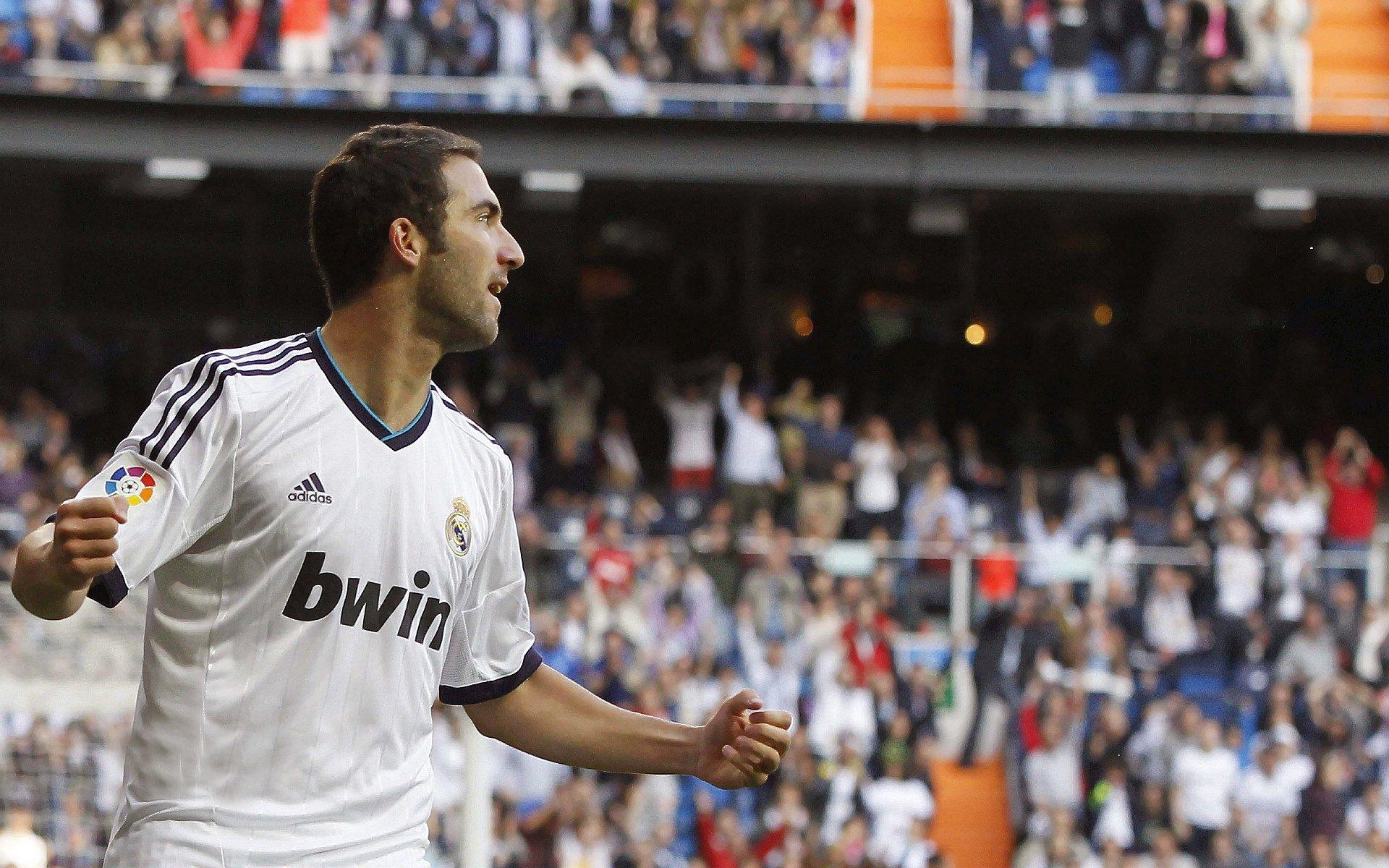 字母哥休赛期深度评估职业未来 争冠路径抉择成联盟焦点